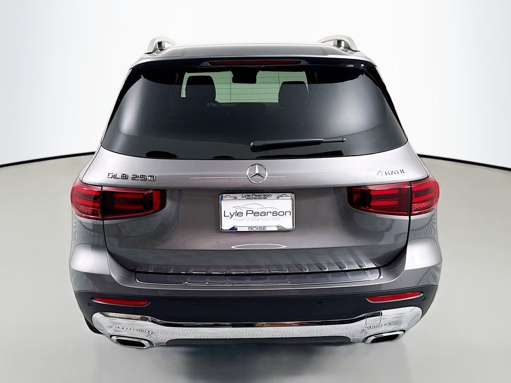 Used 2026 Gray Mercedes-Benz GLB 250 image 10