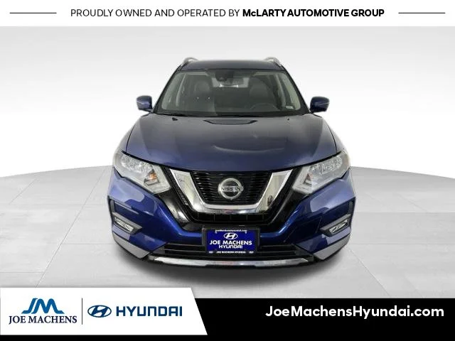 Used 2020 Blue Nissan SL image 3