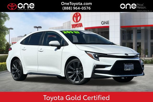 2025 Toyota Corolla SE CVT's photo