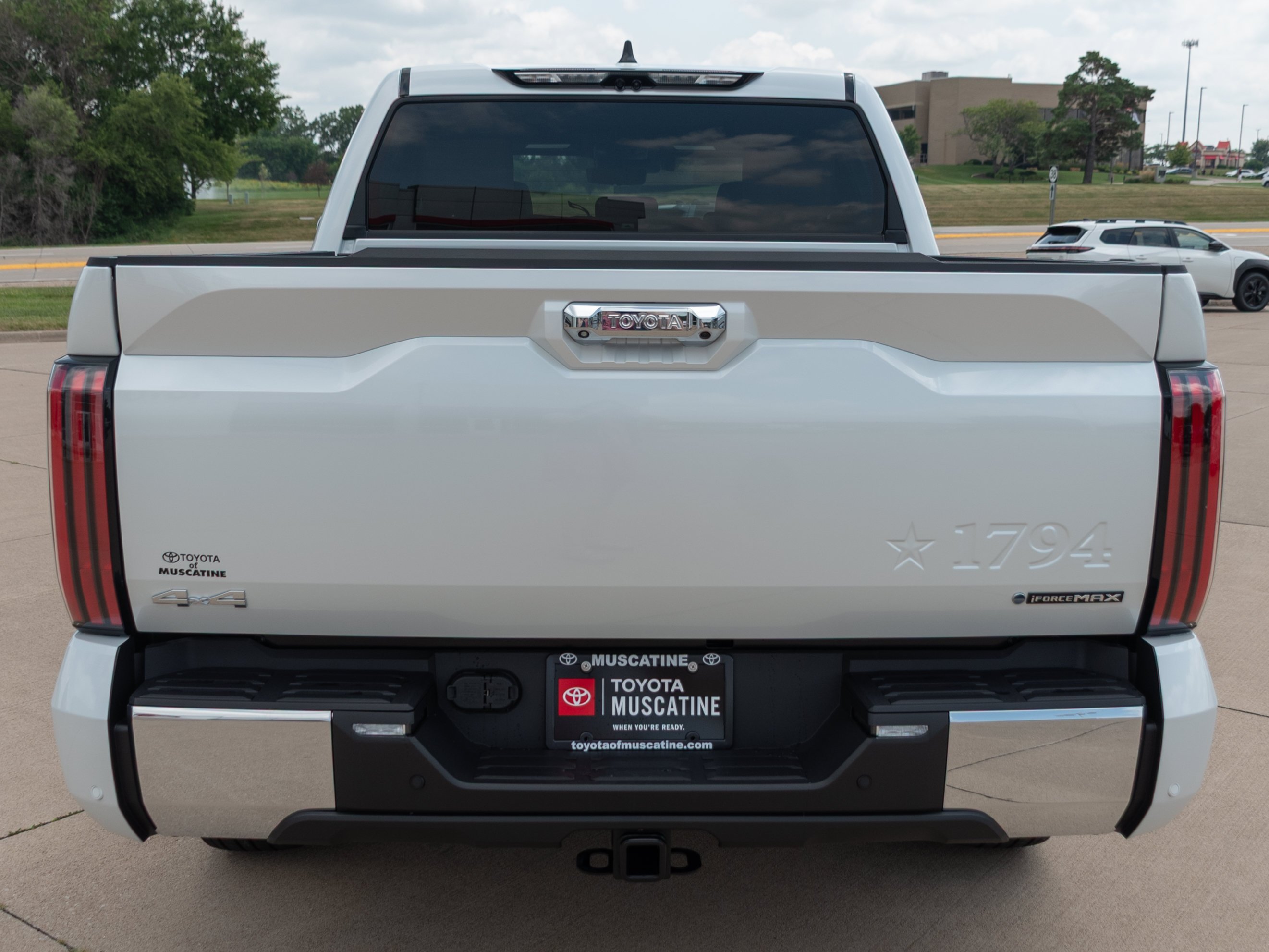 New 2026 Wind Chill Pearl <sup>1</sup> Toyota Tundra 1794 Edition image 21