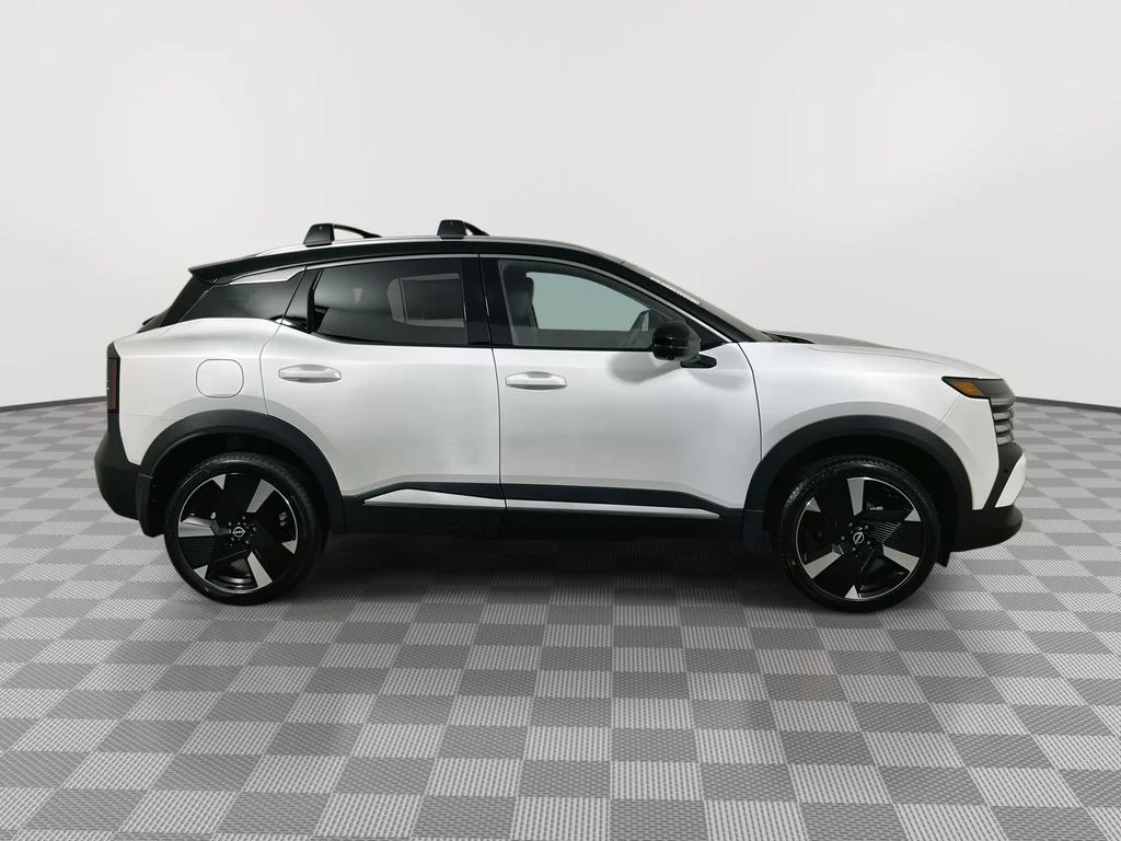 New 2026 White Nissan SR image 9