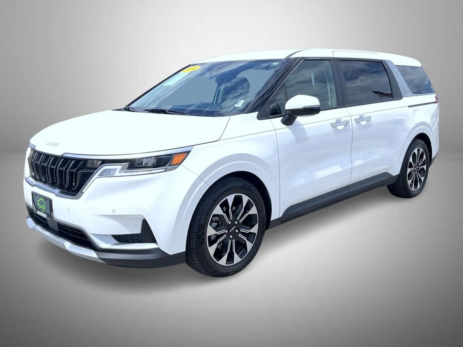 Used 2024 White Kia EX image 1