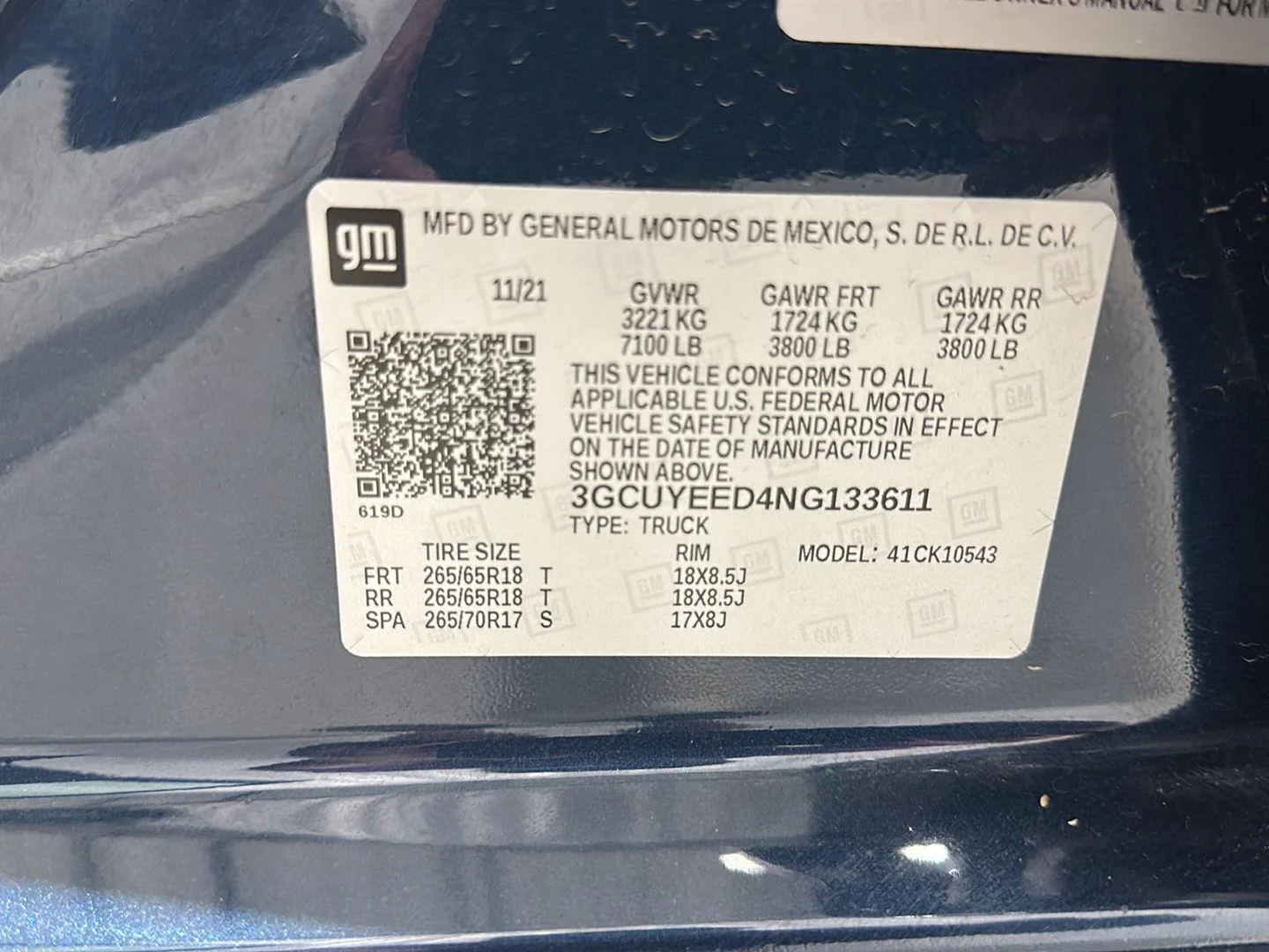 Used 2022 NORTHSKY BLUE METALLIC Chevrolet RST image 30