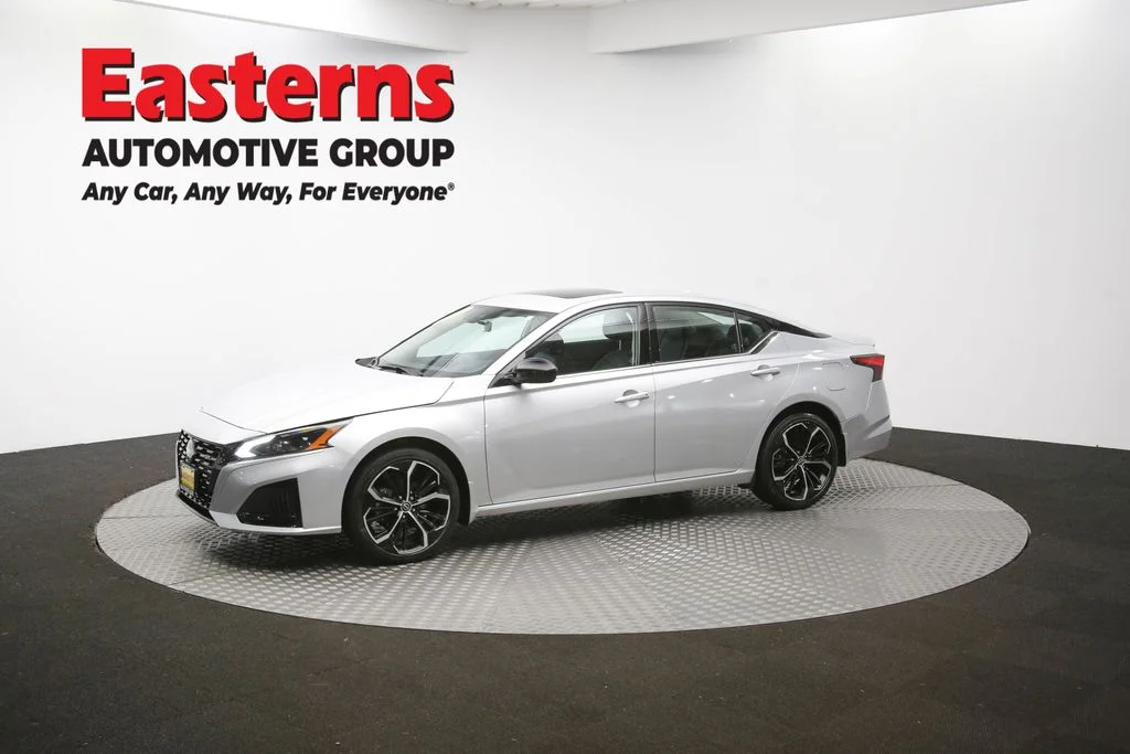 Used 2023 Silver Nissan 2.5 SR image 56