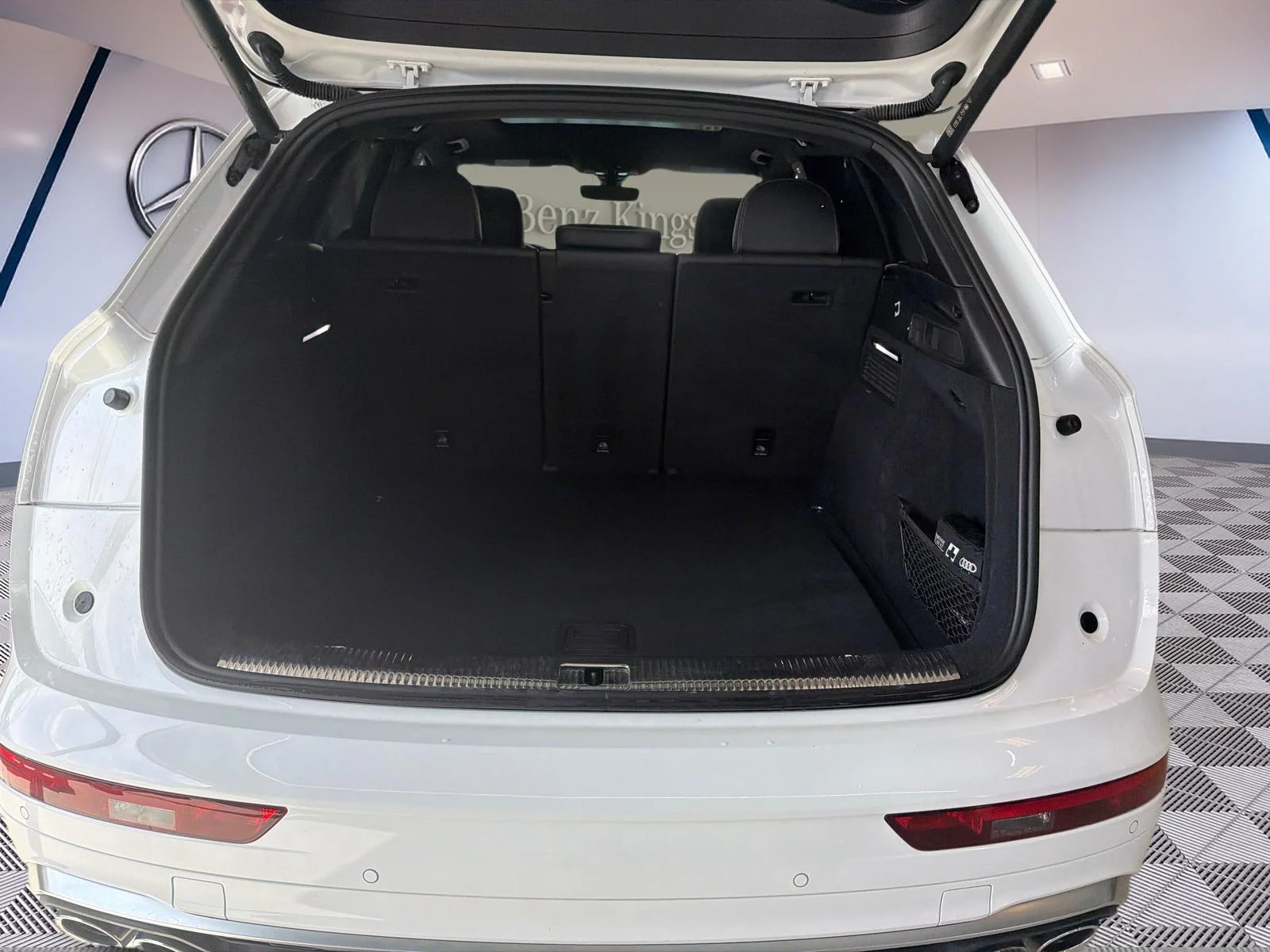 Used 2022 White Audi SQ5 Technik image 7