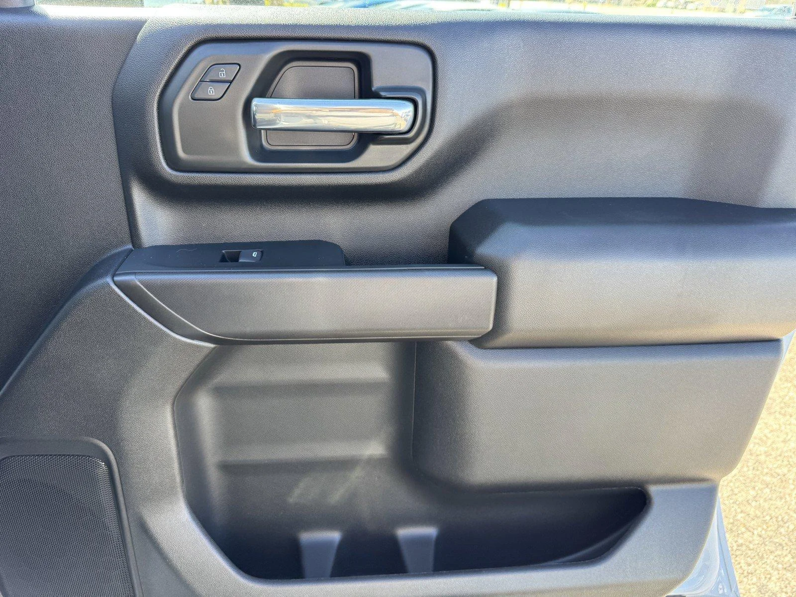 Used 2025 Summit White GMC Pro image 9