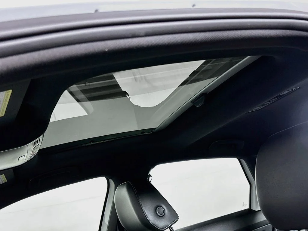 Certified Used 2020 White Volkswagen R-Line image 19