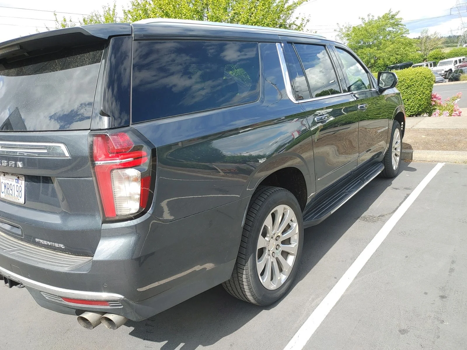 Used 2021 Shadow Gray Metallic Chevrolet Premier image 16