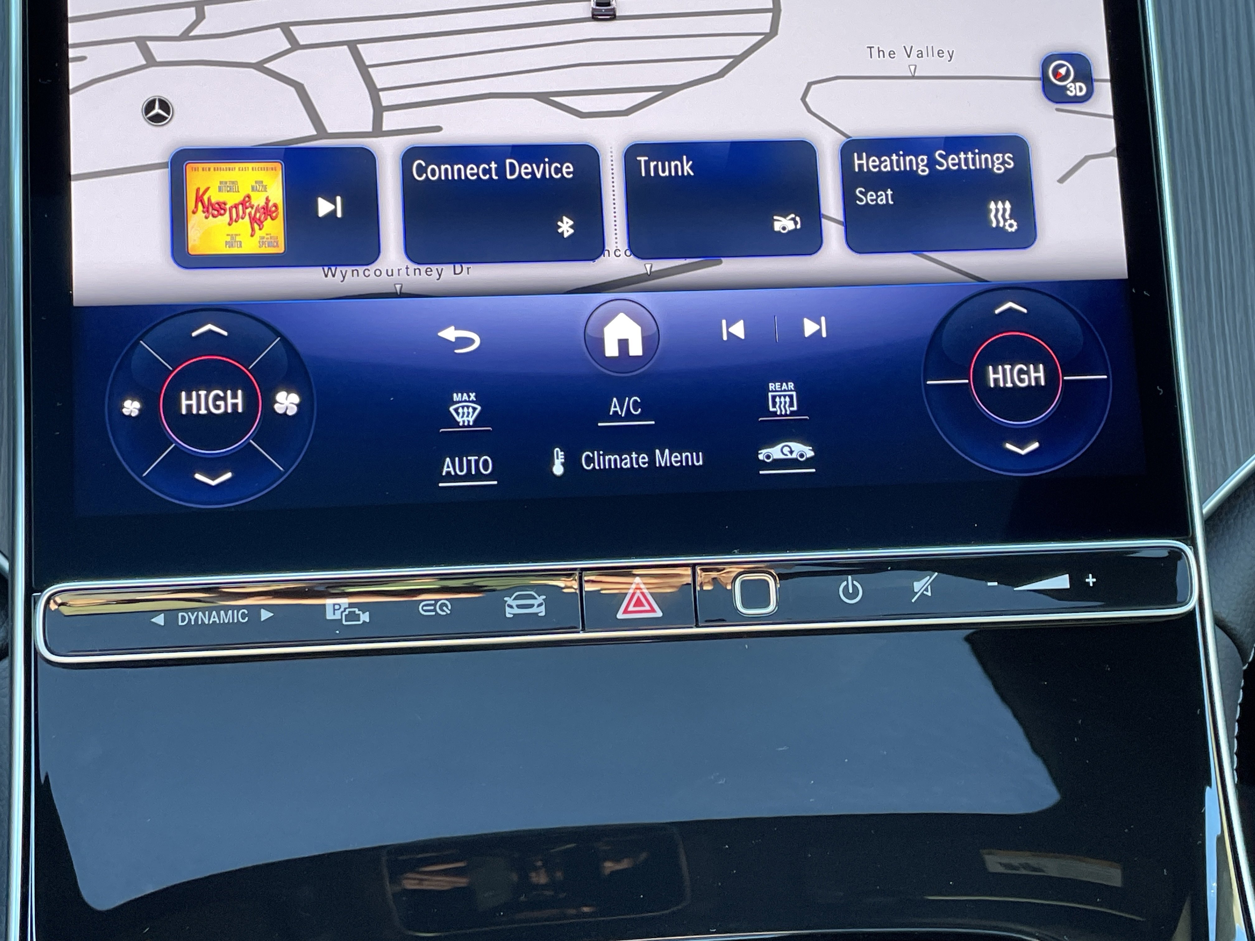 New 2026 Polar White Mercedes-Benz EQE 320 4MATIC® SUV image 29