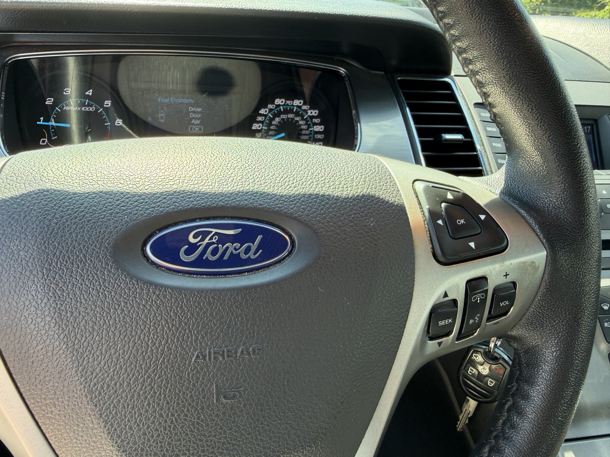 2018 Ford Taurus SEL - Photo 24