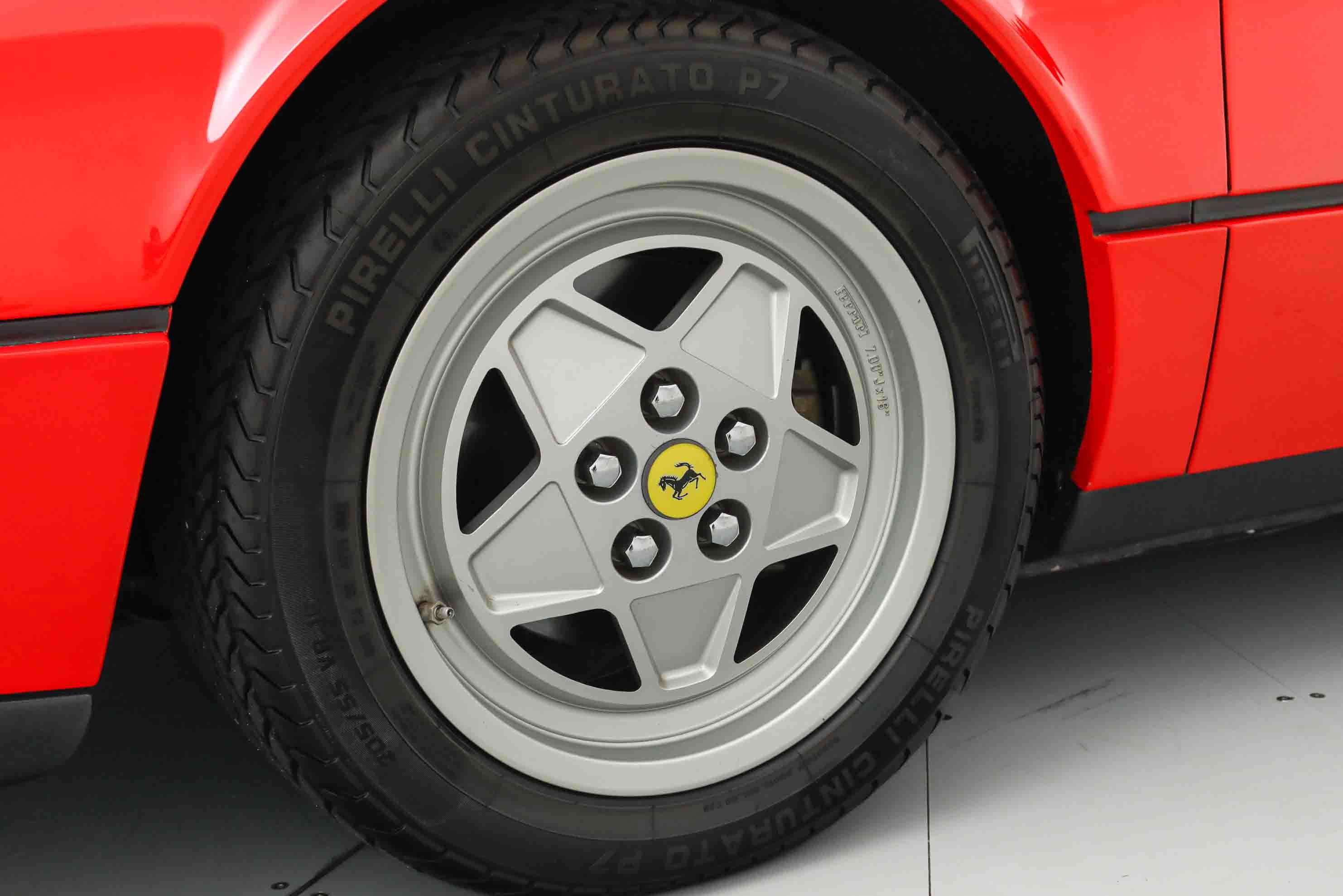 1989 Ferrari 328 - Photo 16