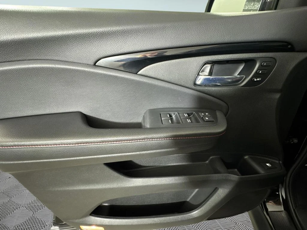 2023 Honda Ridgeline Black Edition - Photo 18