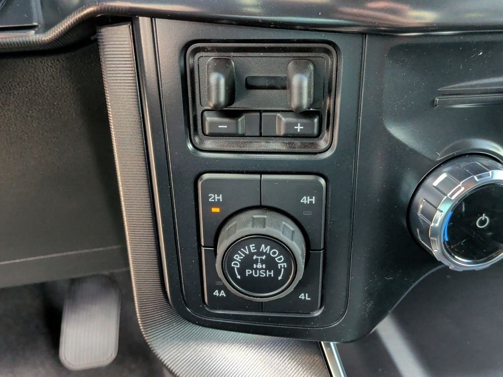 New 2026 Agate Black Metallic Ford Platinum® image 31