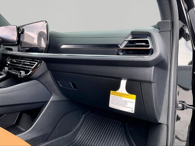 2027 Chevrolet Traverse Z71 - Photo 27