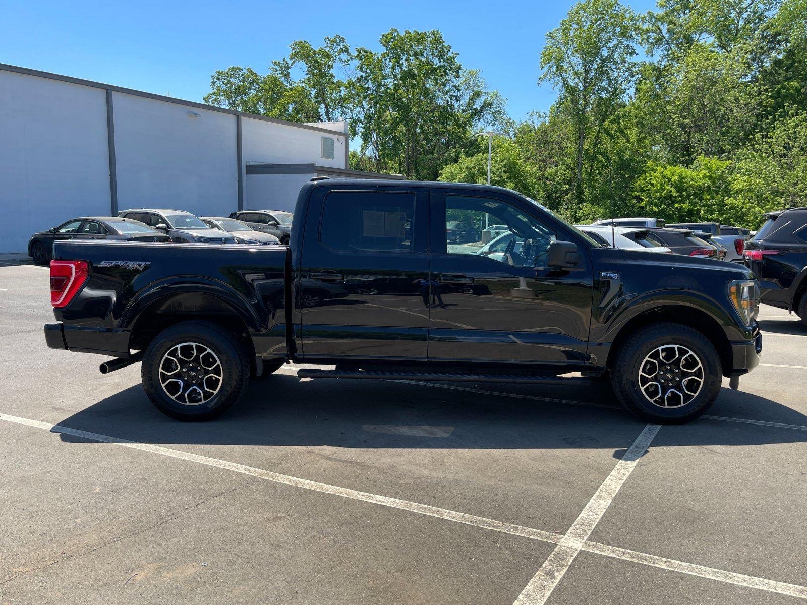 Used 2023 Agate Black Ford XLT image 6