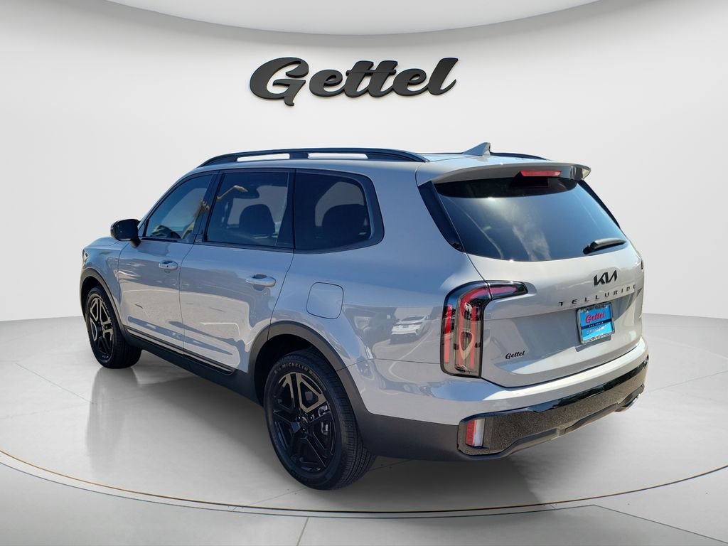 Certified Used 2025 Gray Kia EX X-Line image 7