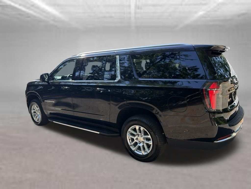 Used 2025 Black Chevrolet LT image 3