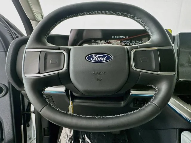New 2027 Star White Metallic Tri-Coat Ford Platinum image 11