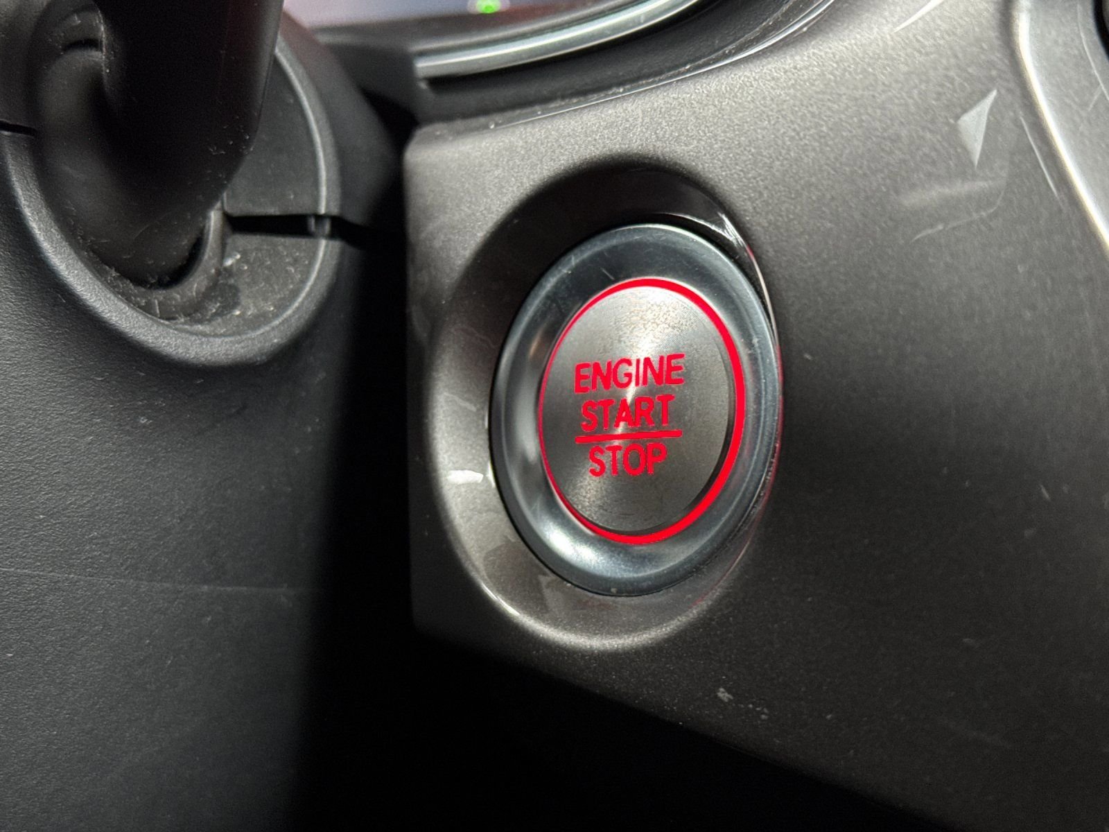 Used 2023  Acura Base image 20