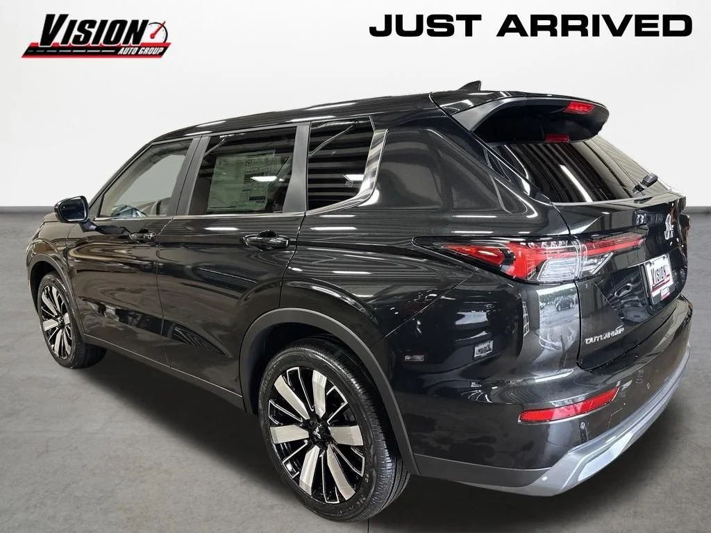 New 2026 Black Mitsubishi SE 1.5T S-AWC image 4