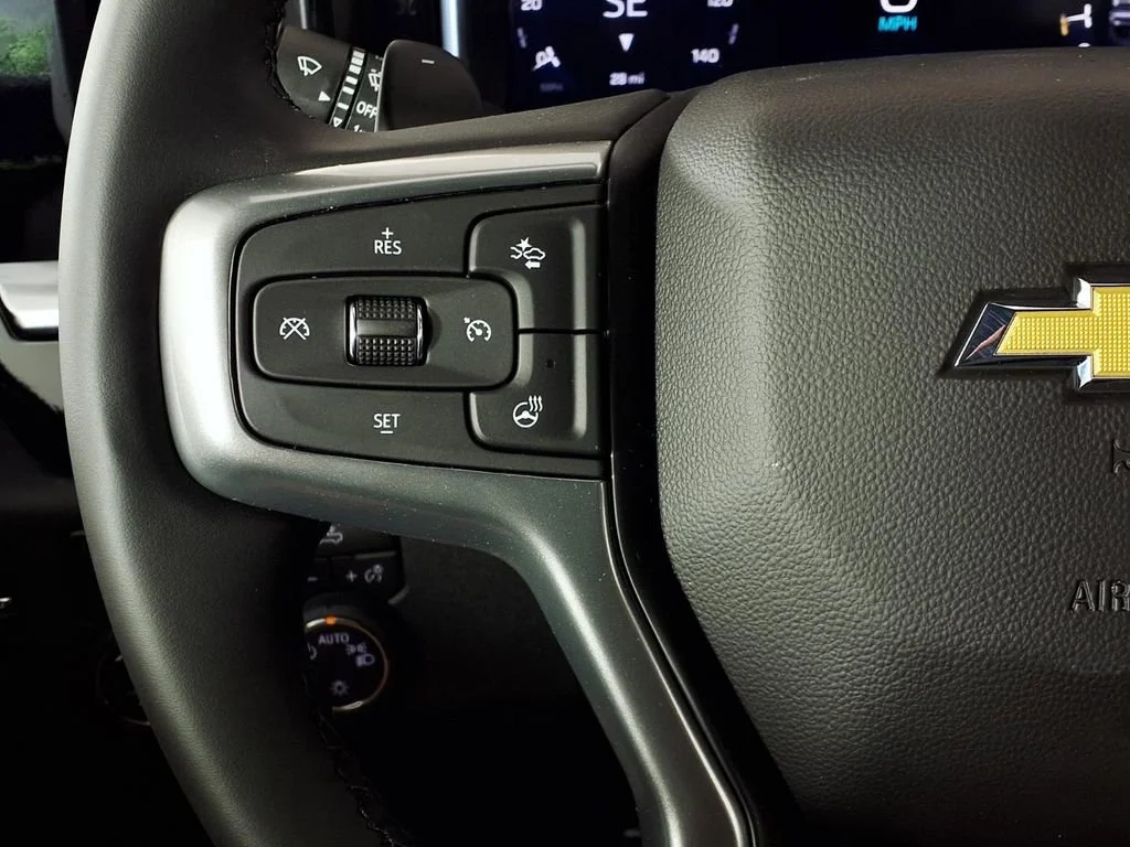 New 2026 Summit White Chevrolet LT image 18