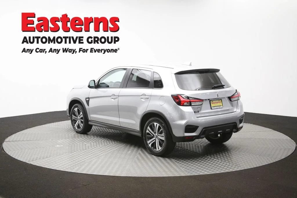 Used 2025 Silver Mitsubishi 2.0 SE image 99