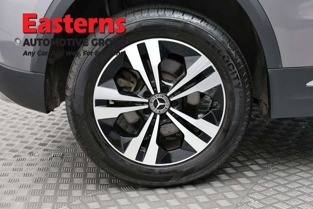 Used 2025 Gray Mercedes-Benz GLA 250 image 29
