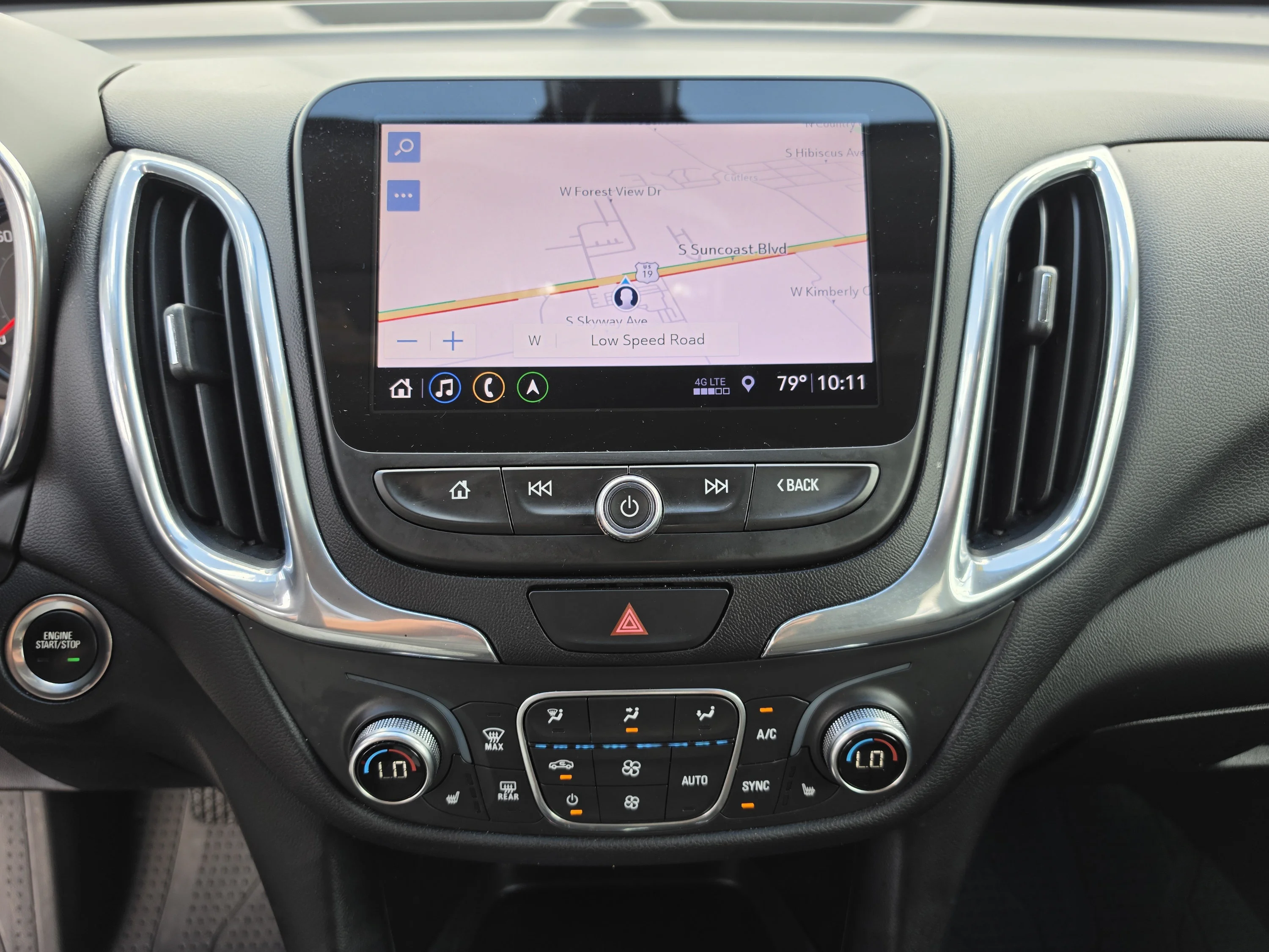 Used 2019 Silver Ice Metallic Chevrolet LT image 26