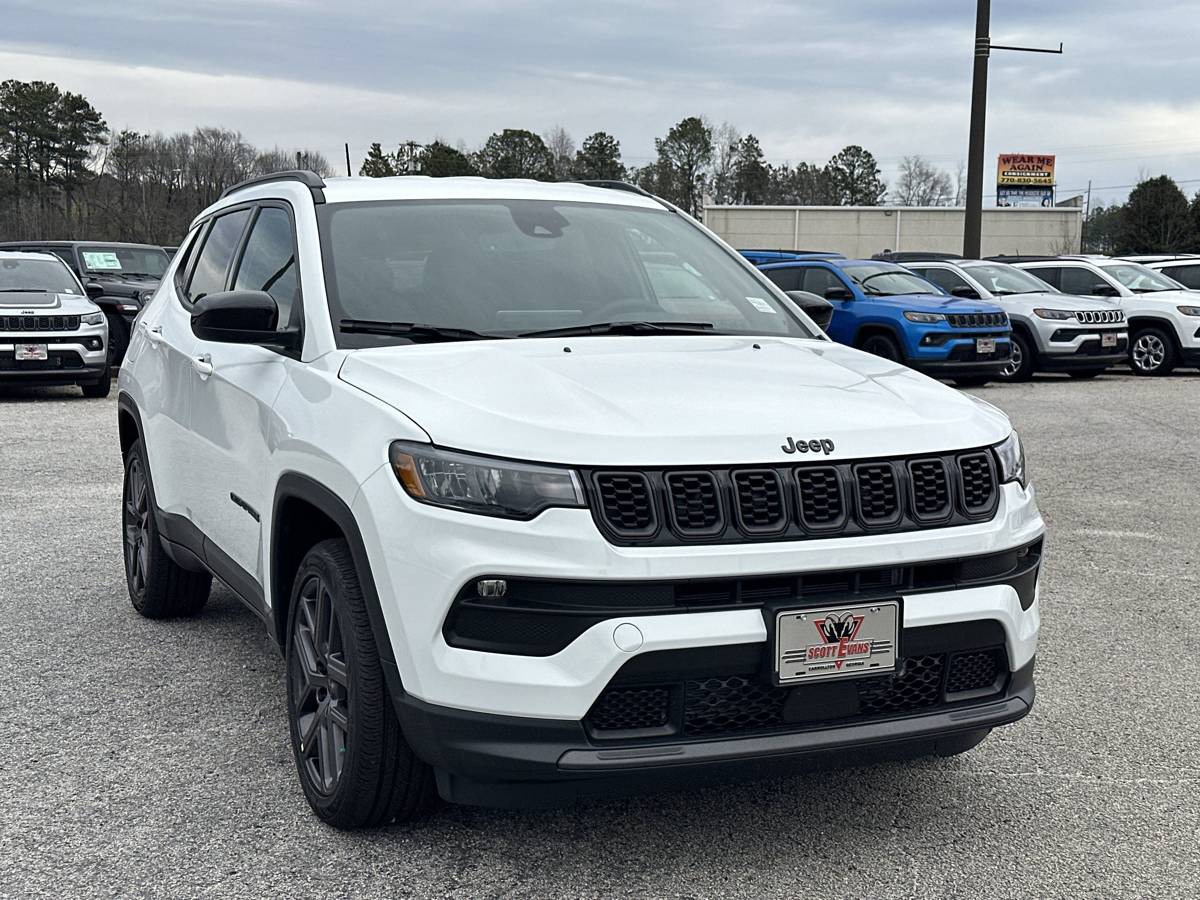 New 2026 Bright White Clear-Coat Exterior Paint Jeep Latitude Altitude image 2