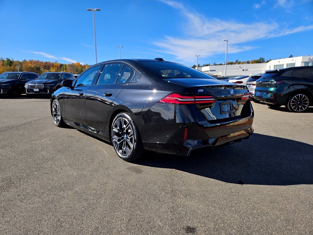 Certified Used 2025 Black Sapphire Metallic BMW xDrive40 image 5