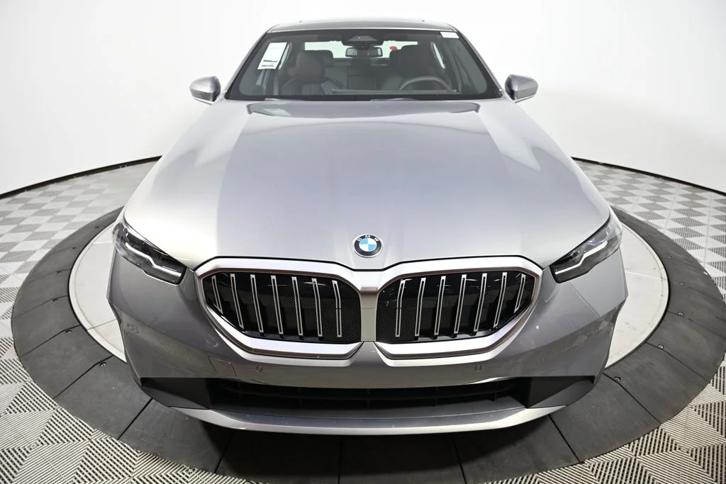 2026 BMW 5 Series 530i - Photo 8