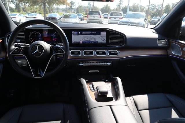Certified Used 2025 Obsidian Black Metallic Mercedes-Benz GLE 450 image 24