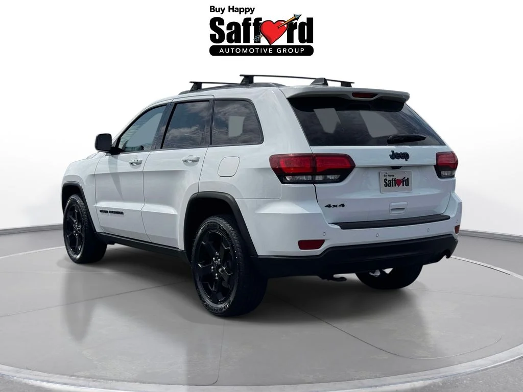 Used 2019 White Jeep Laredo image 6