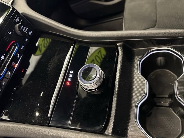 Used 2024 Red Jeep Altitude image 36