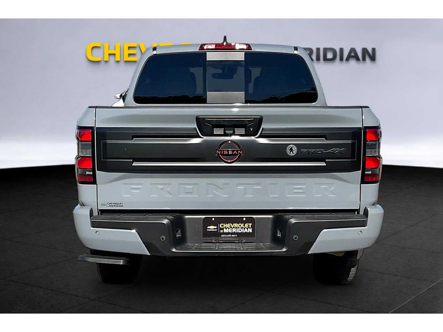 Used 2025  Nissan PRO-4X image 4