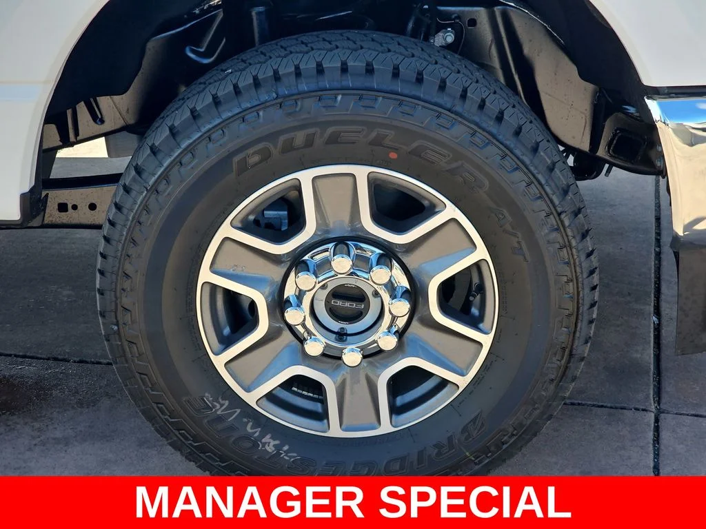 New 2026 Star White Metallic Tri-Coat Ford F-250® Platinum® image 39