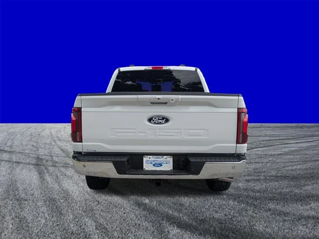 New 2026 Oxford White Ford Lariat® image 5