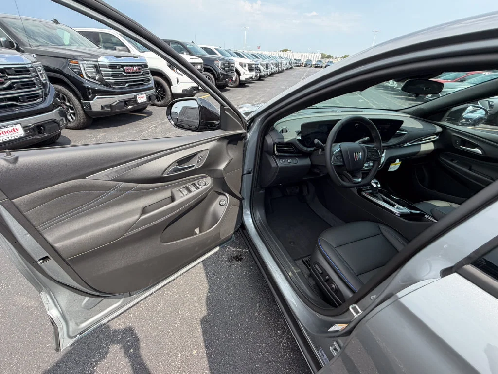 2026 Buick Envista Sport Touring - Photo 26