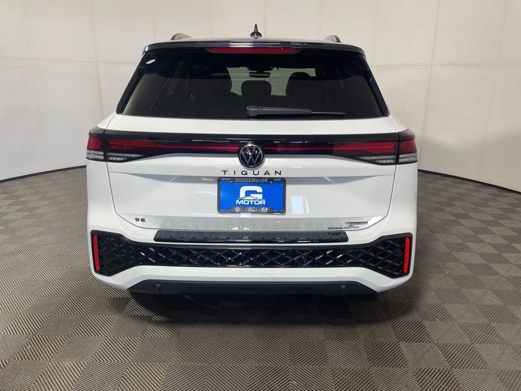New 2026 White/off-white Volkswagen 2.0T SE R-Line Black image 6