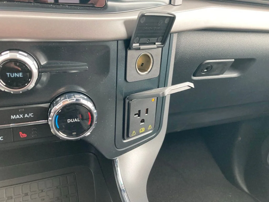 Used 2025 Gray Ford XLT image 49