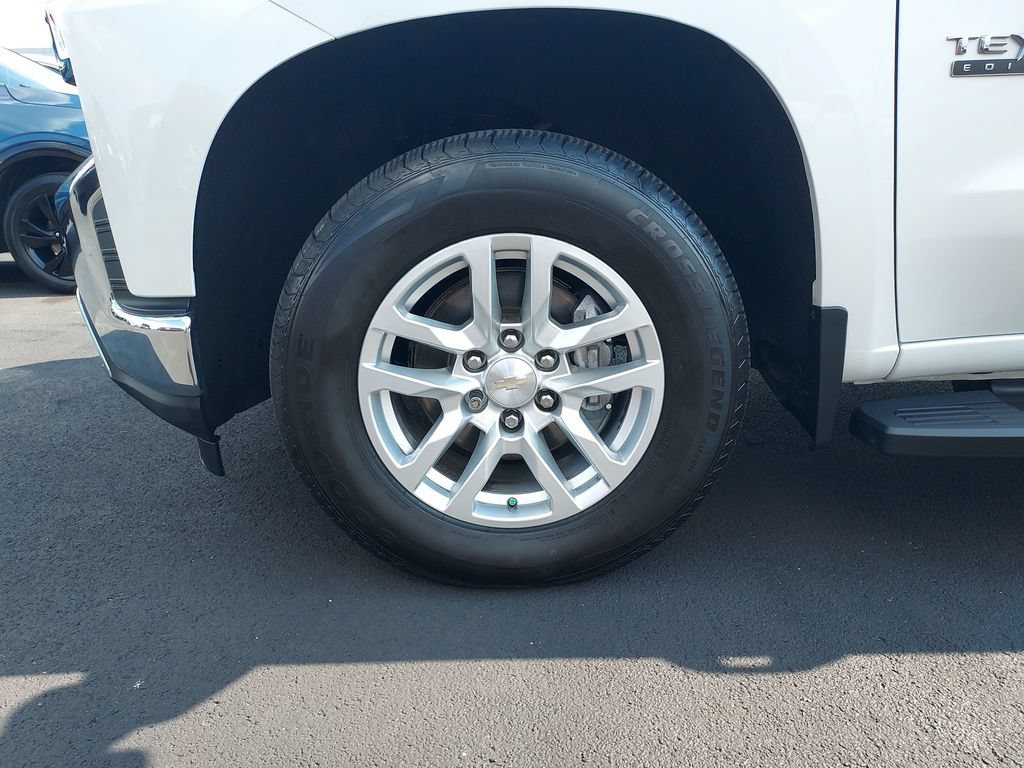 Used 2020 IRIDESCENT PEARL TRICOAT Chevrolet LTZ image 10