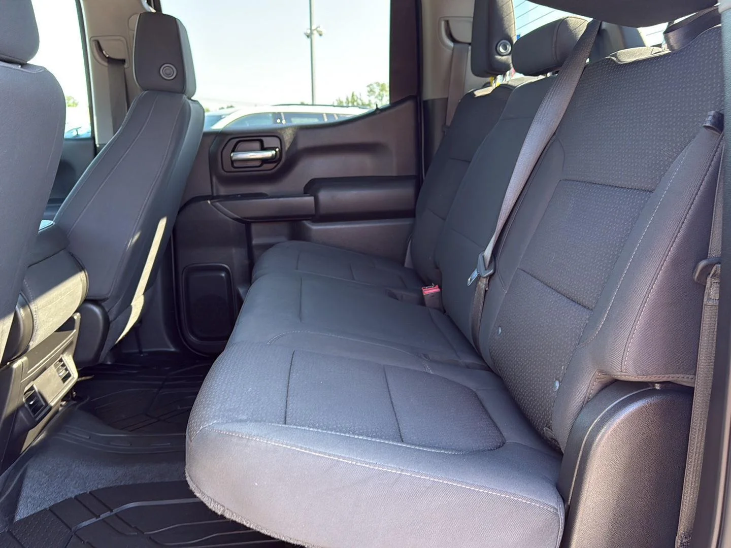 Used 2021 Summit White Chevrolet Custom image 10