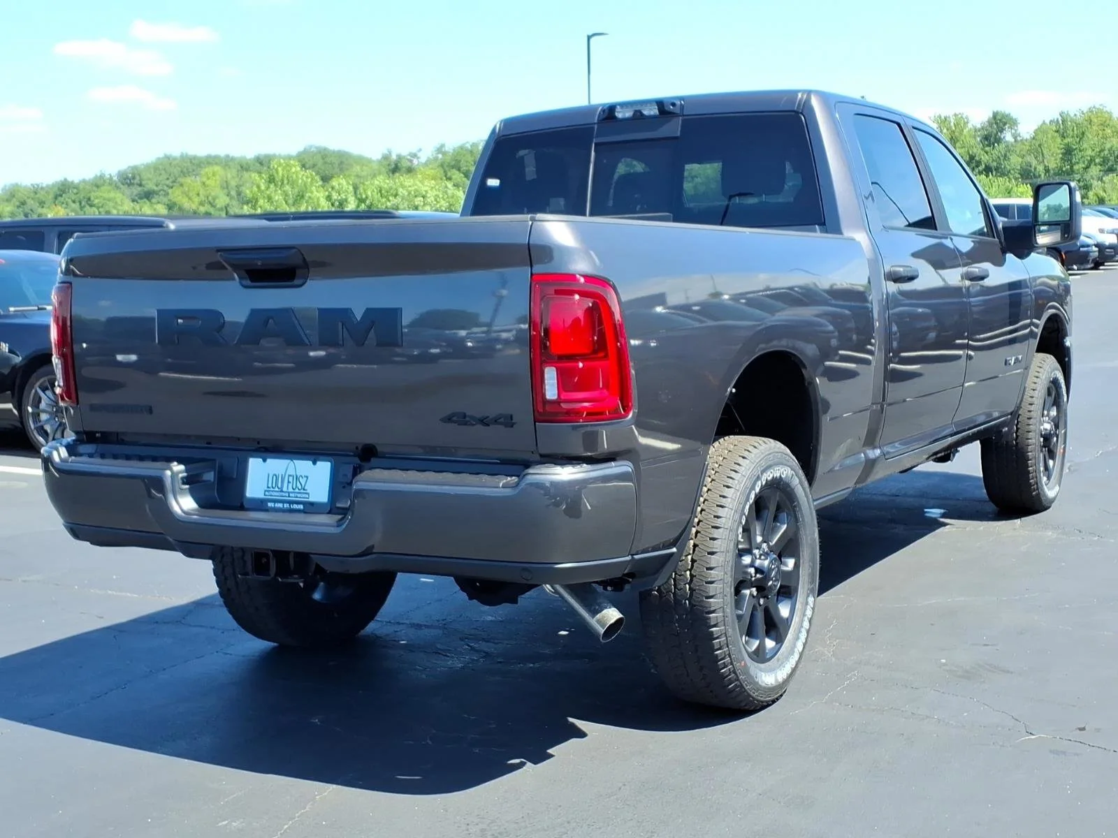 New 2026 Granite Crystal Metallic Clear-Coat Exterior Paint RAM Big Horn image 16