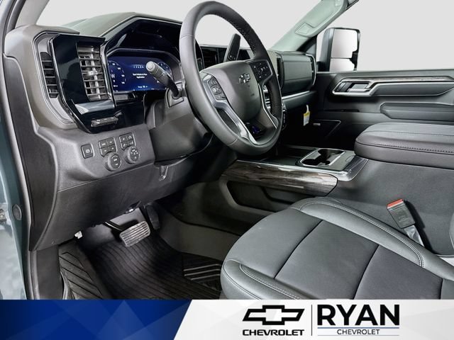 2026 Chevrolet Silverado 3500HD LTZ - Photo 9