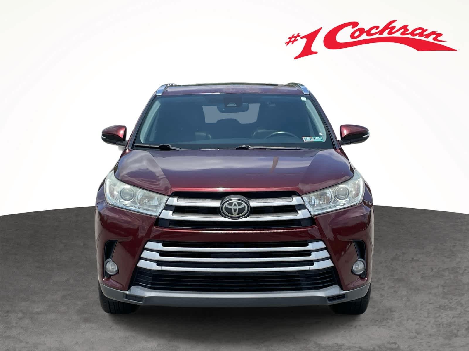 Used 2017 Ooh La La Rouge Mica Toyota XLE image 17