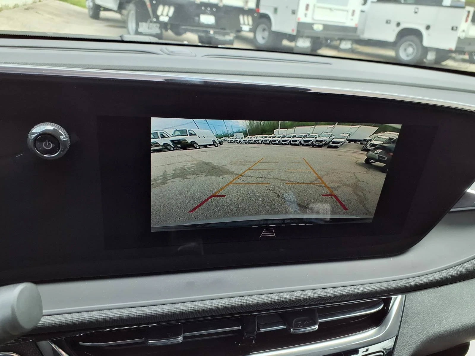 2026 Buick Envista Sport Touring - Photo 4