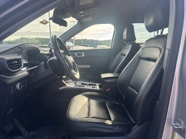 Used 2021 Silver Ford XLT image 7