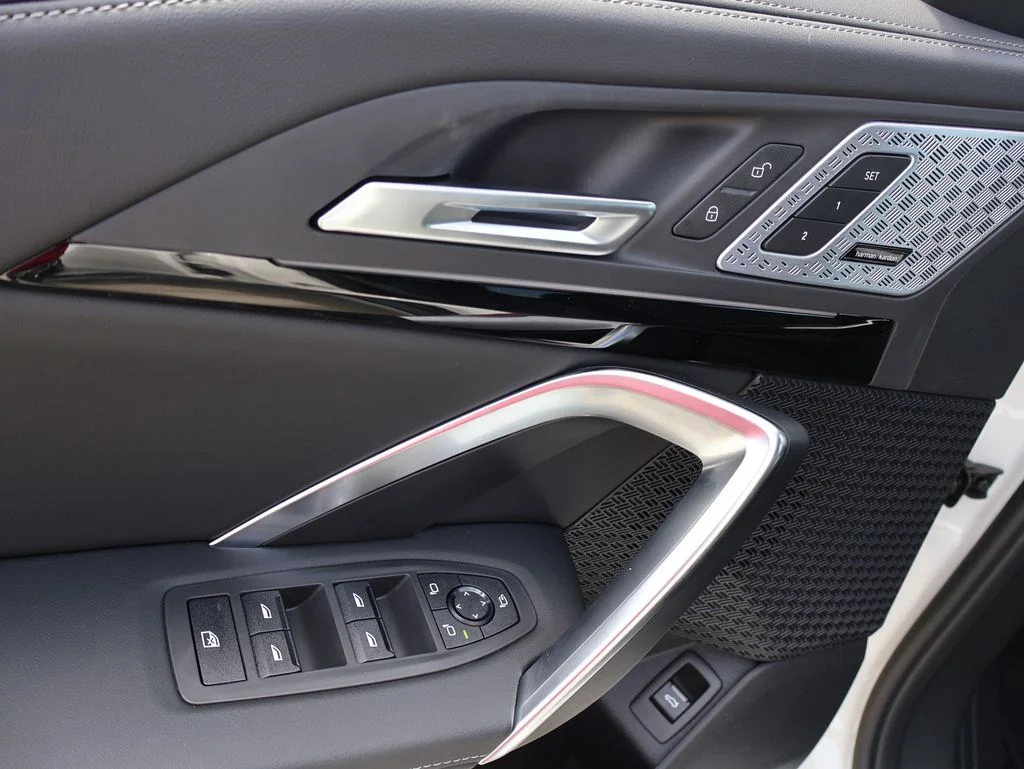 2025 BMW X1 28i - Photo 32