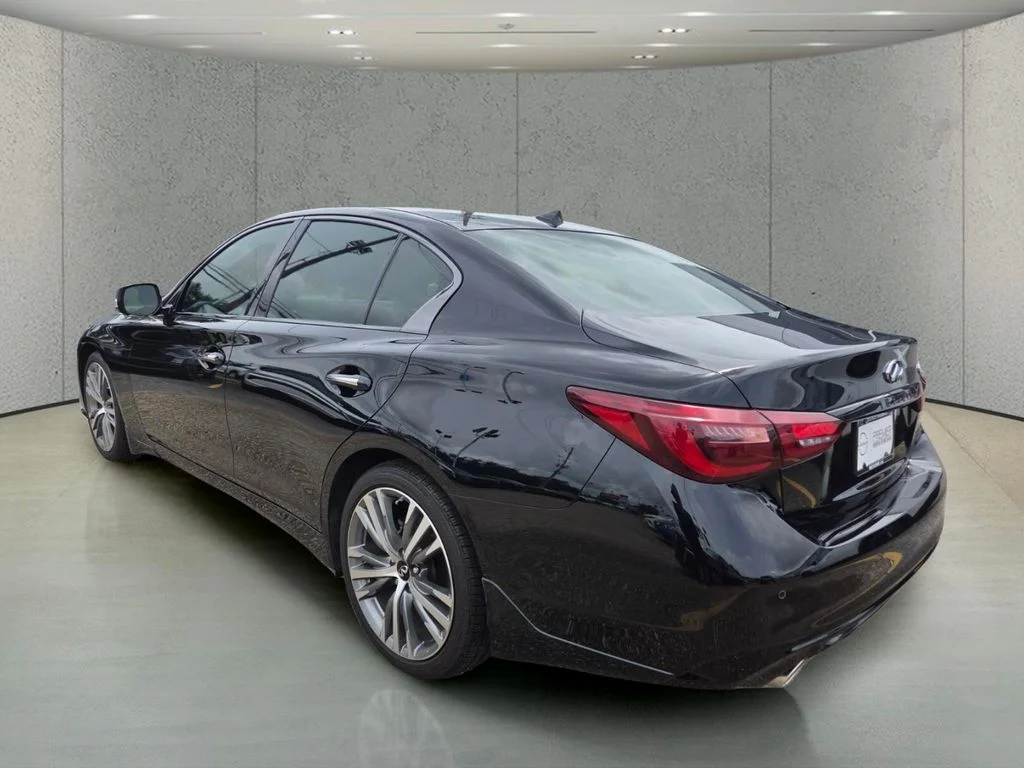 Used 2023 Black INFINITI SENSORY image 3