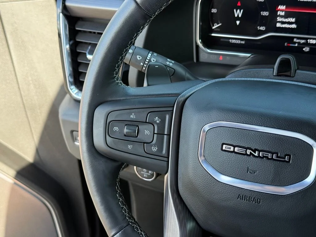 Used 2025 Black GMC Denali Ultimate image 11